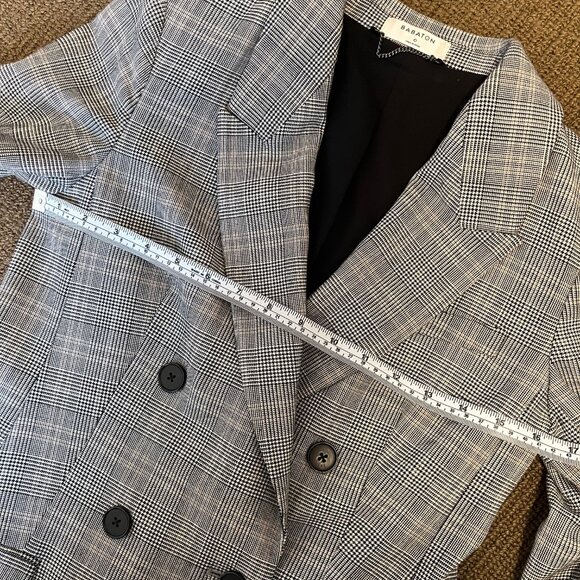 Babaton / Aritzia Double Breasted Blazer - Size 0 - Picture 8 of 8